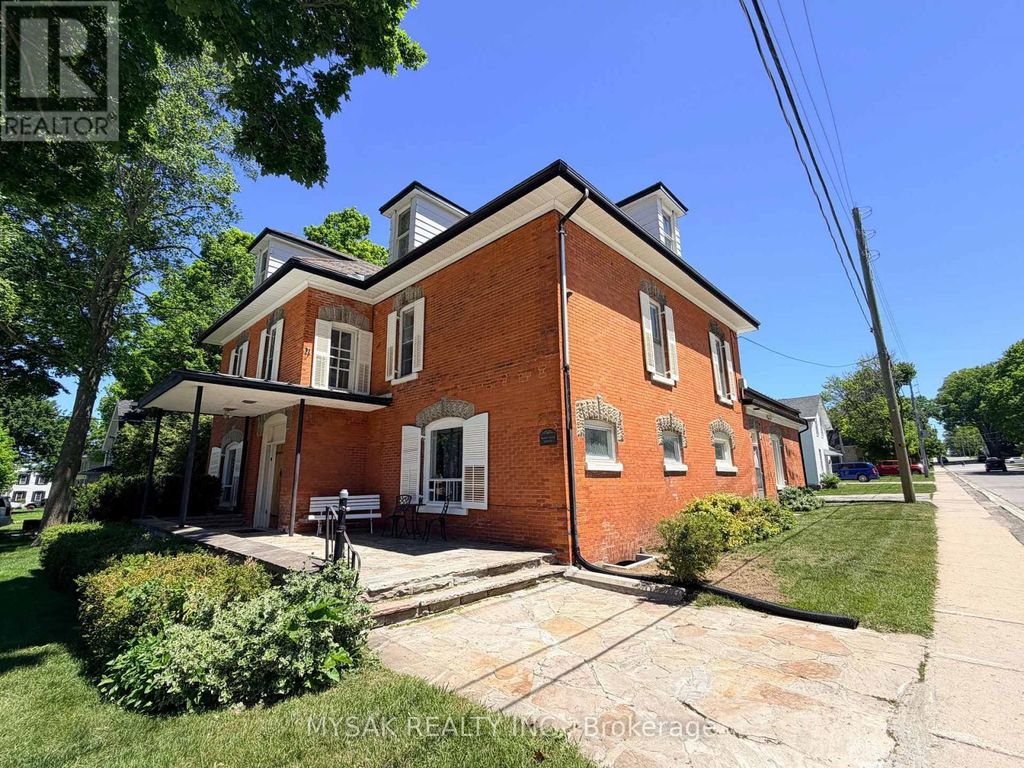 315 Centre Street, North Huron (wingham)