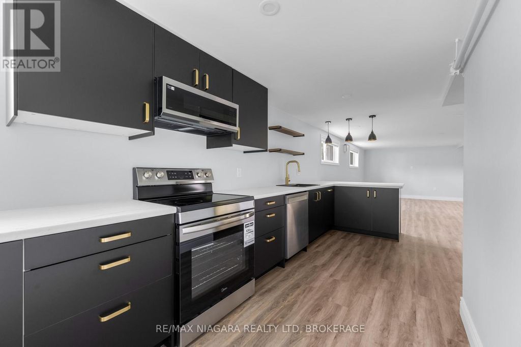 11 - 833 Foss Road, Pelham (fenwick)
