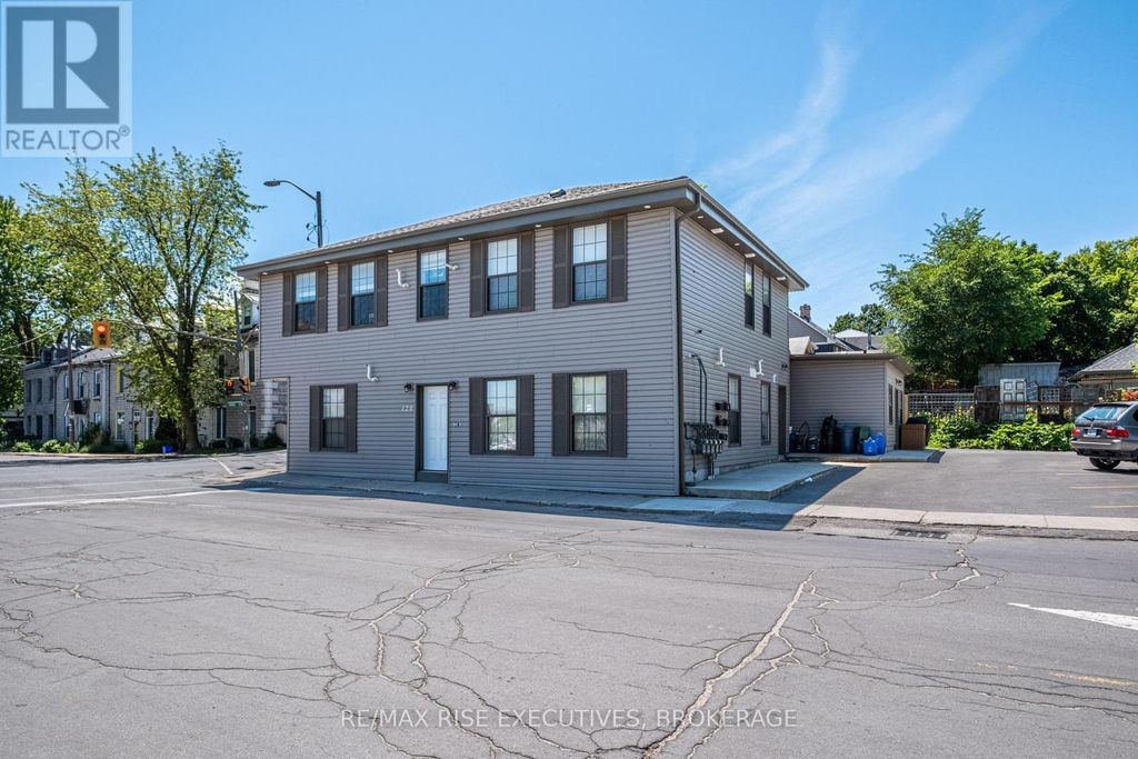 120 Yonge Street, Kingston (central City West)