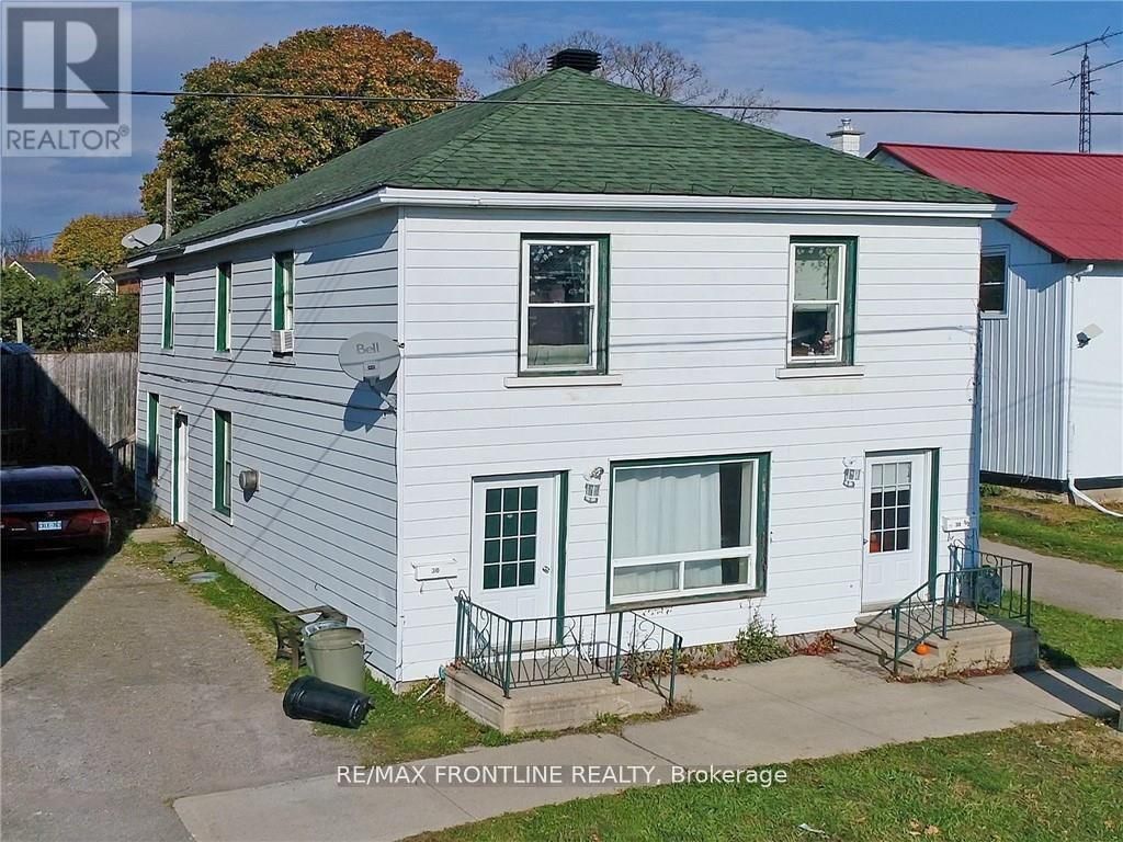 30 William Street E, Smiths Falls