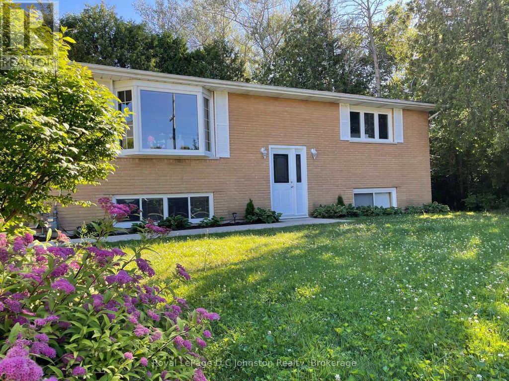 341 Palmerston Street, Saugeen Shores