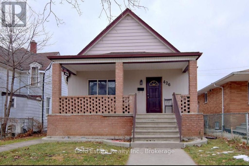 Upper - 426 Langlois Avenue, Windsor