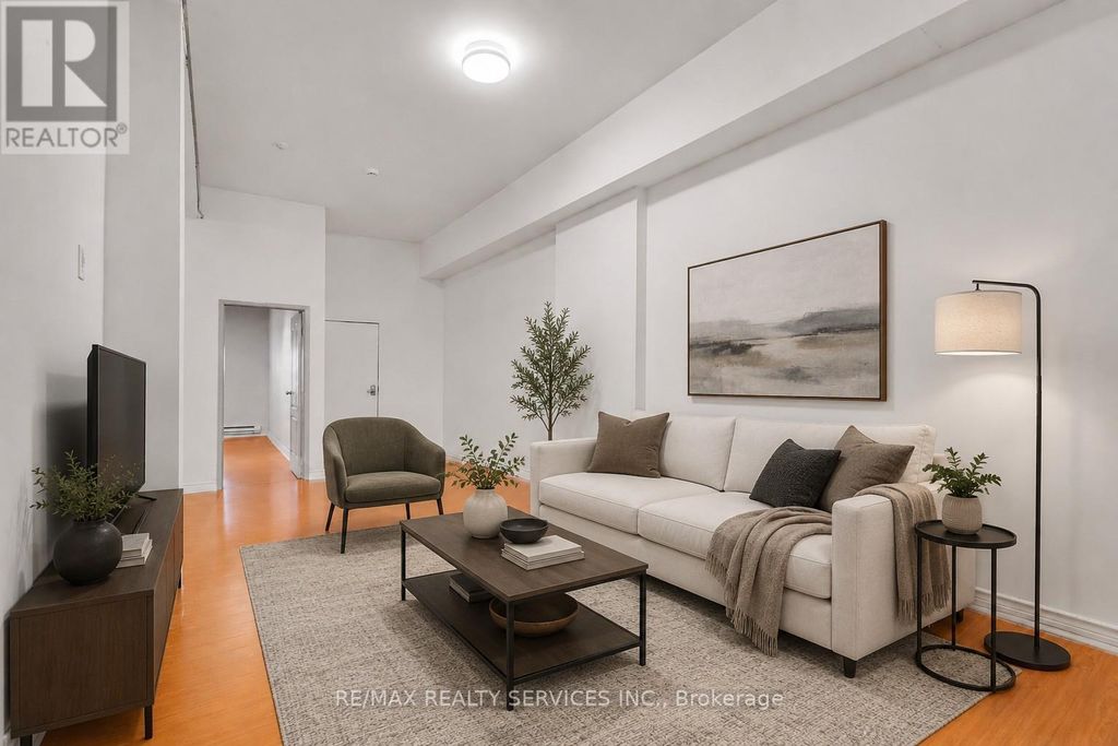 6b - 66 King Street E, Hamilton (beasley)