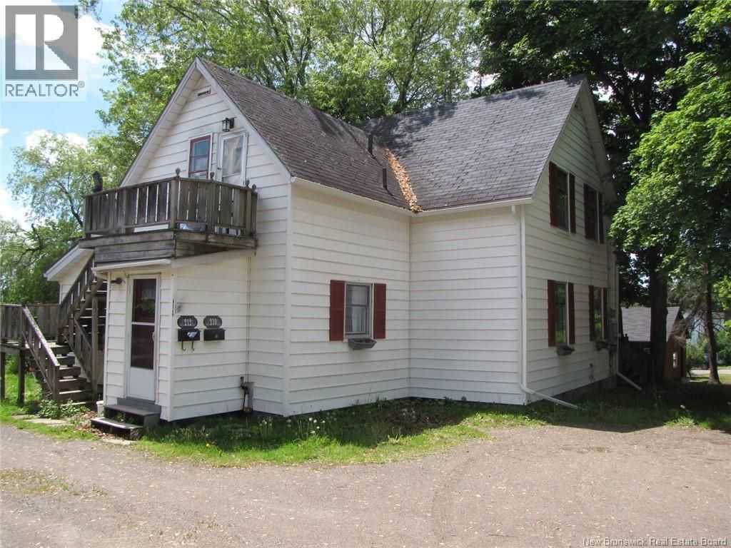 210-212 Pleasant Street, Moncton