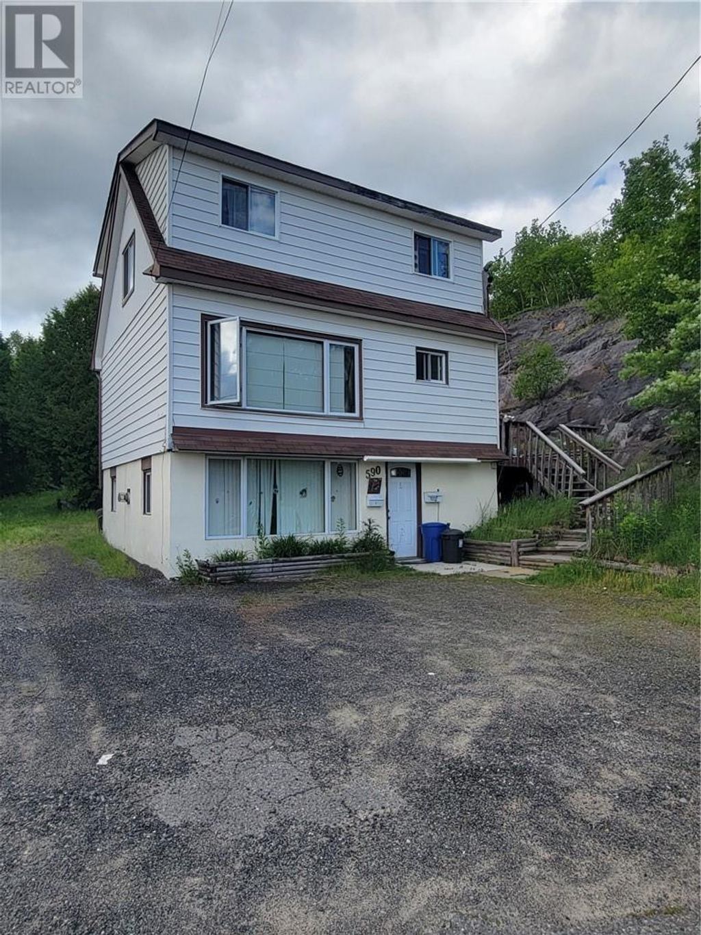 590 Morris, Sudbury