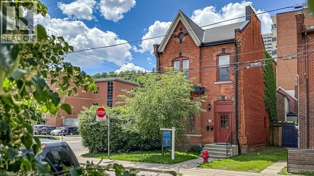 146 Forest Avenue, Hamilton