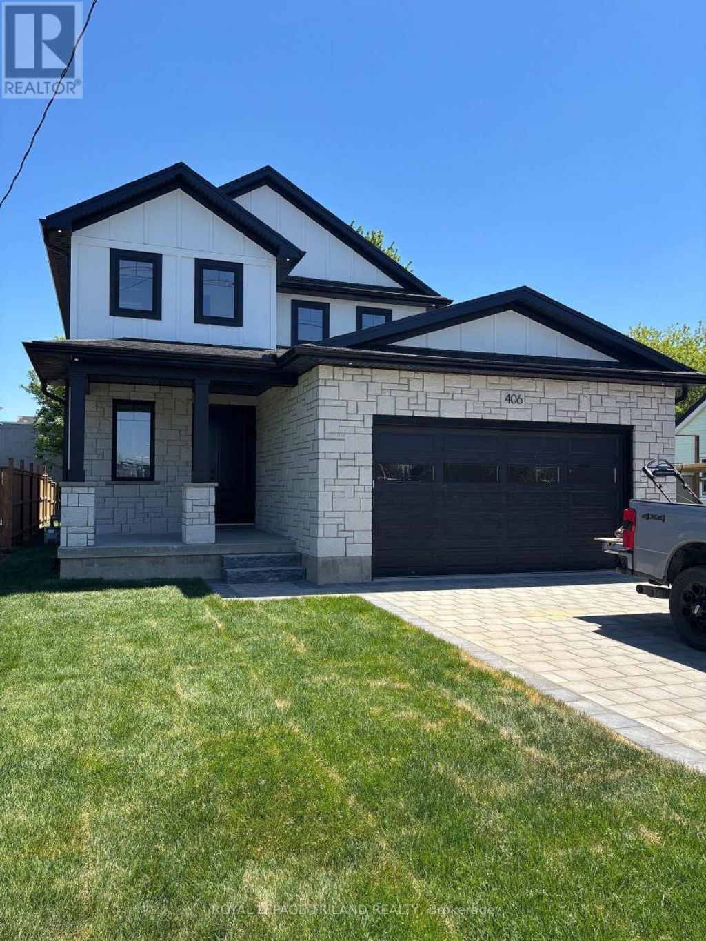 Lower - 406 Forest Lawn Avenue, London East (east I)