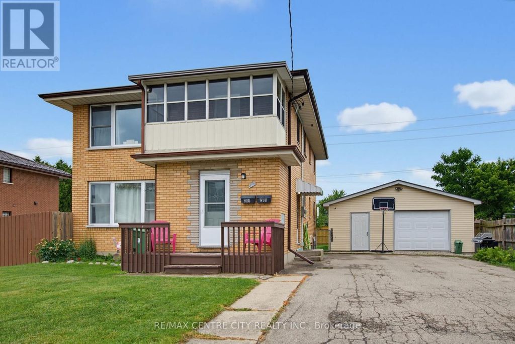 204 Burnside Drive, London East (east I)