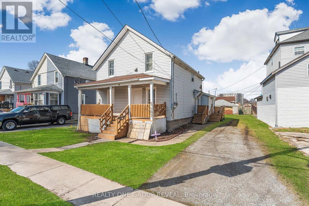 160 Fares Street, Port Colborne (east Village)