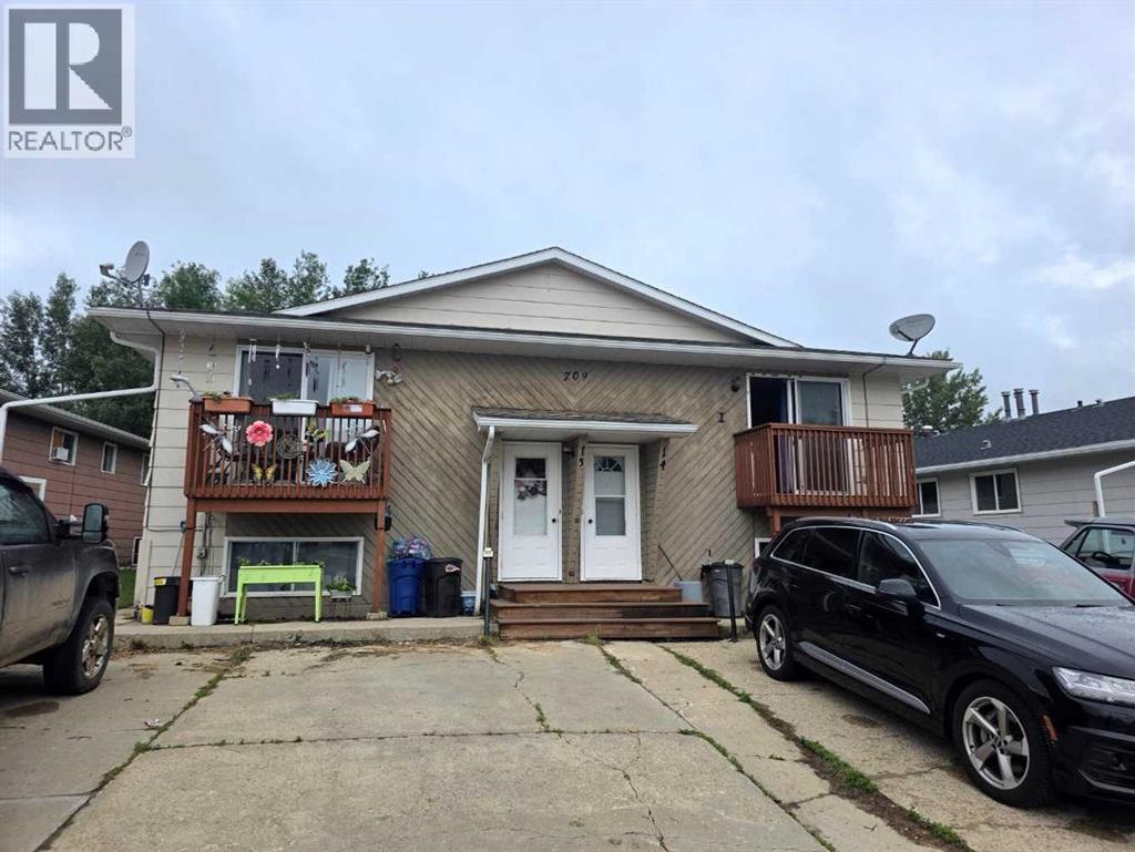 709 Hammond Drive S, Fox Creek