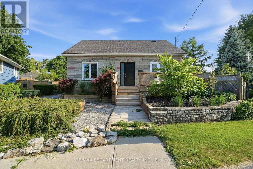 19 Victoria Street, Brant (paris)