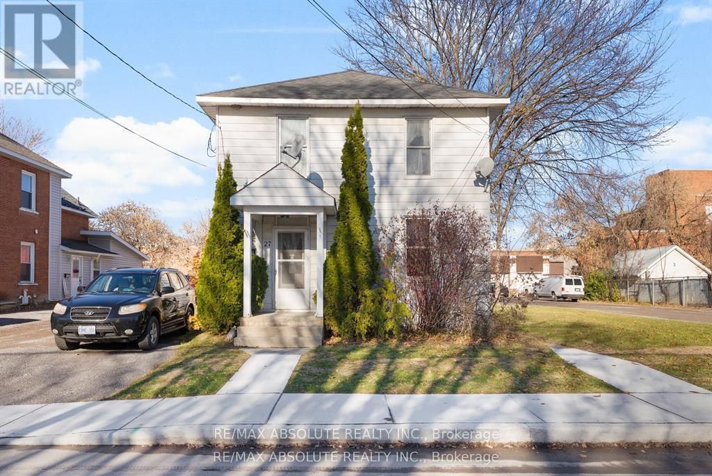 27 Macdonald Street S, Arnprior