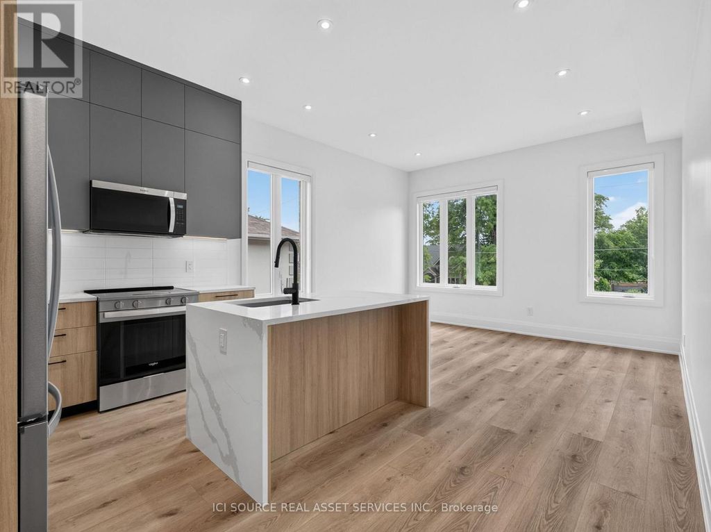 Unit 4 - 28 Norcross Road, Toronto (clanton Park)
