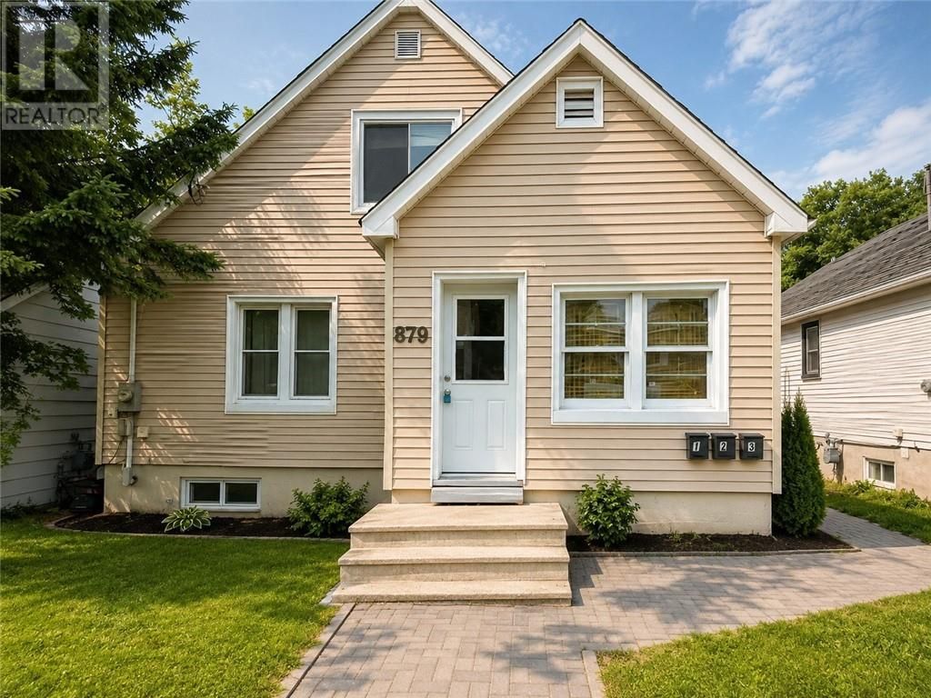 879 Charlotte Street, Sudbury