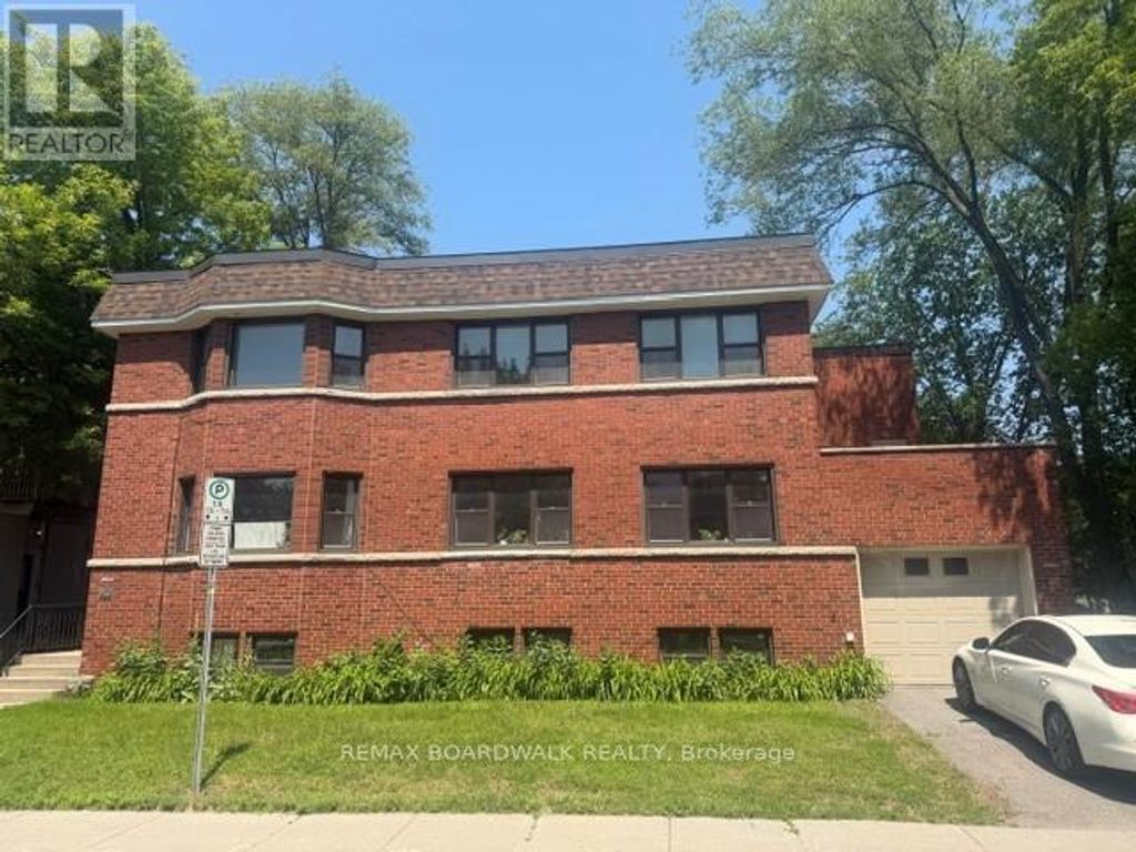 2 - 379 Stewart Street, Ottawa
