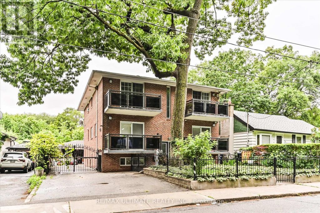 76 Hilldale Road, Toronto (rockcliffe-Smythe)