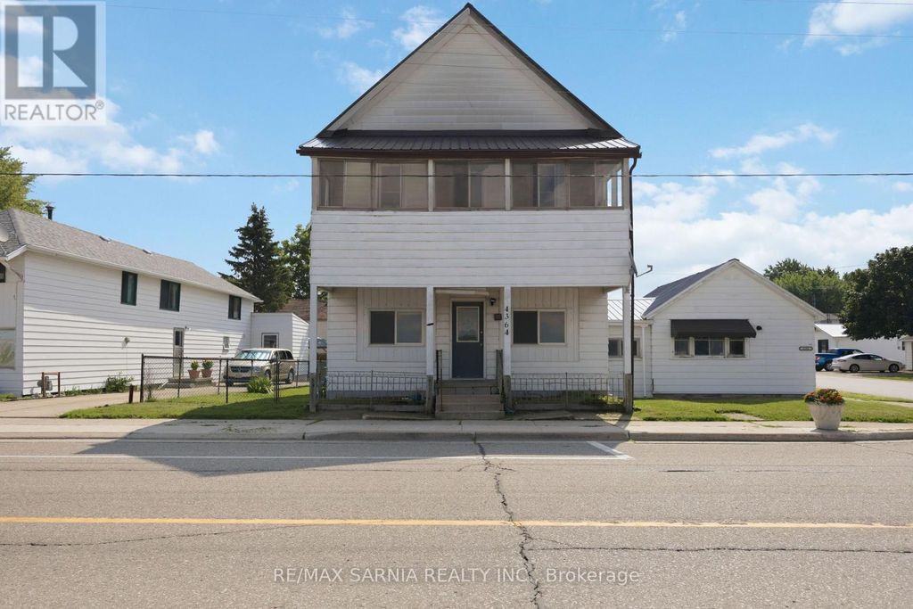 4364 St. Clair Parkway, St. Clair