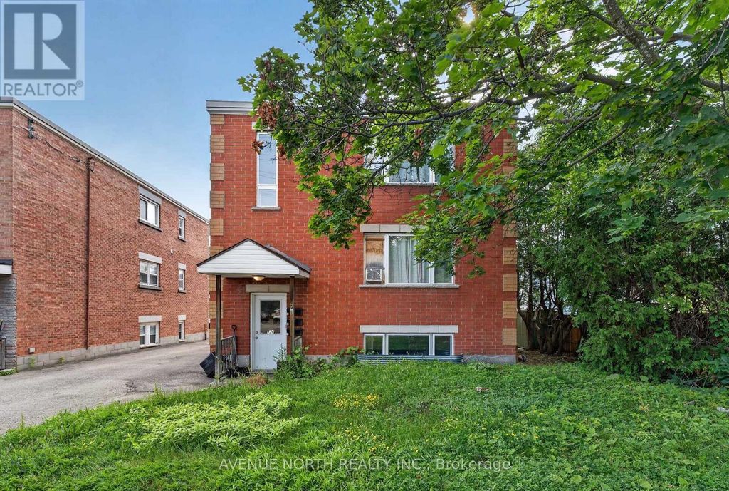 734 De L'eglise Street, Ottawa