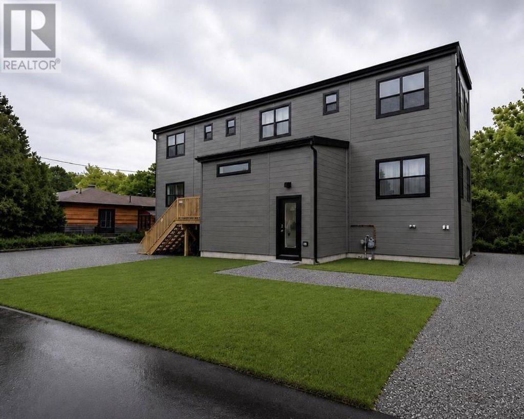 1050 Gordon Avenue, Greater Sudbury