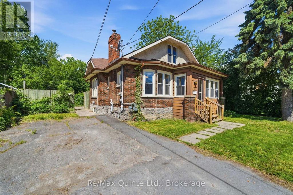 8 Dunbar Street, Belleville (belleville Ward)