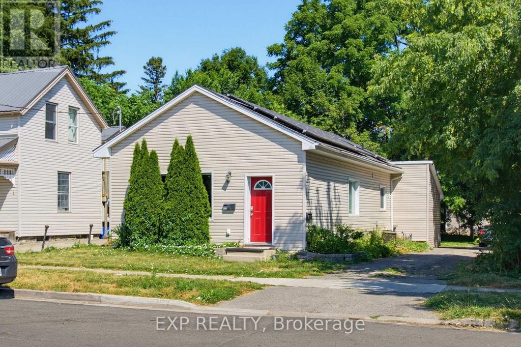 121 Mount Pleasant Avenue, London North (north N)