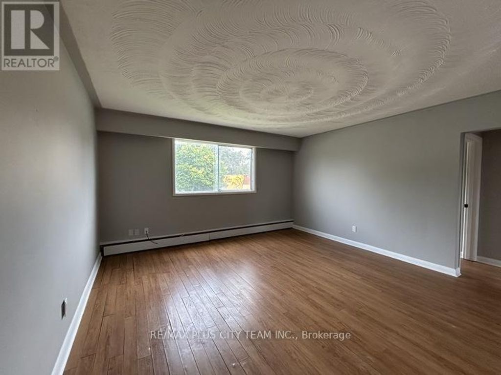 #02 - 164 Westmount Street, Oshawa (vanier)