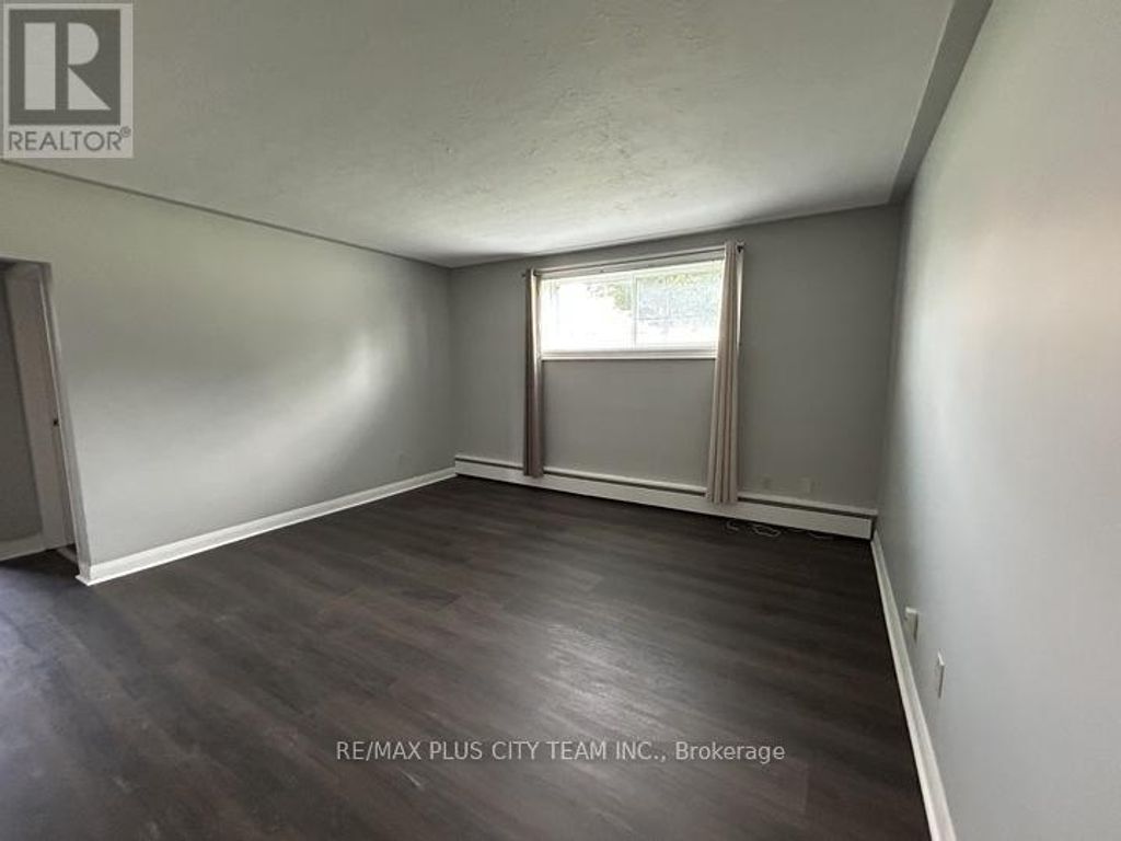 01 - 164 Westmount Street, Oshawa (vanier)
