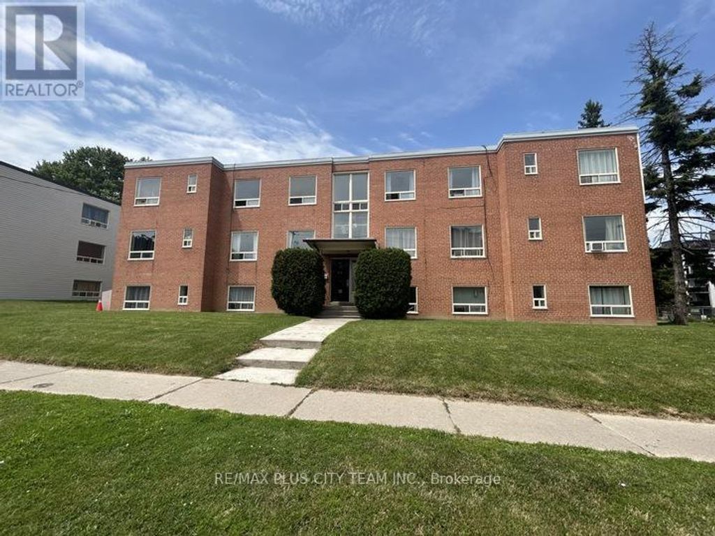 06 - 316 Saguenay Avenue, Oshawa (mclaughlin)