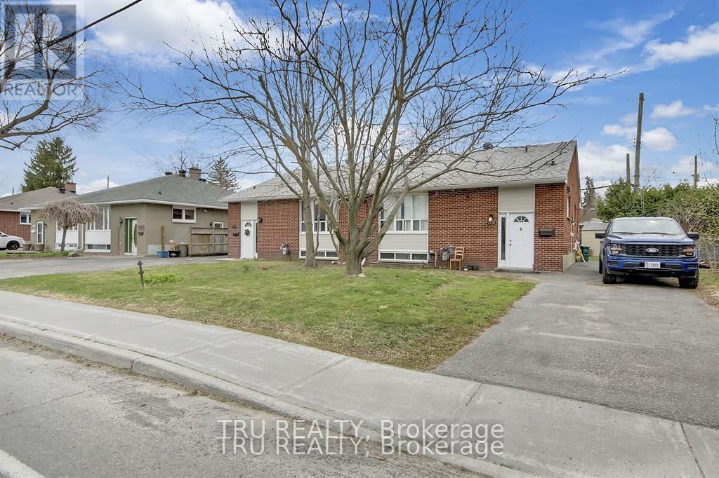 2428-2430 Iris Street, Ottawa