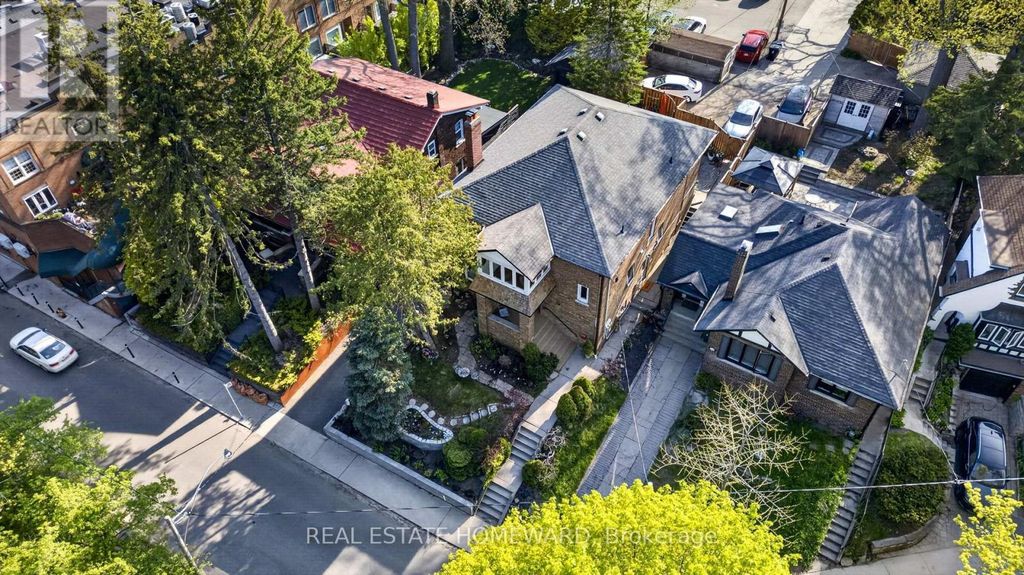 128 Glen Manor Drive, Toronto (the Beaches)