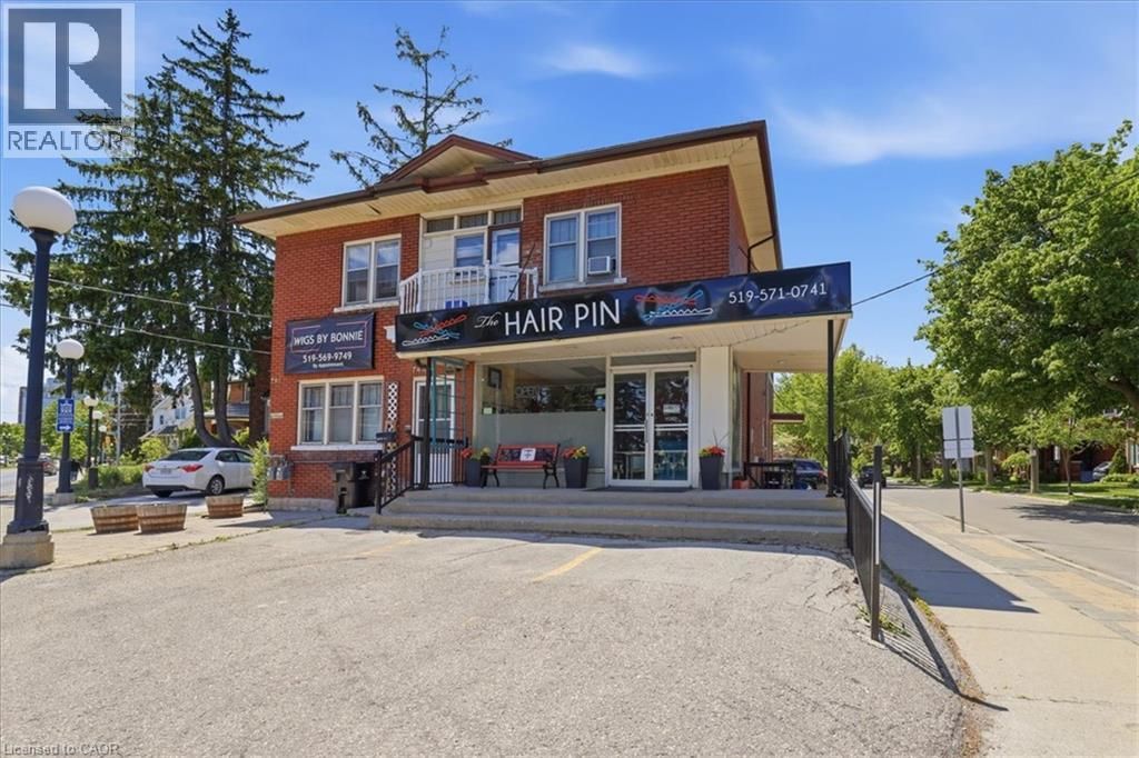 744 Queen Street S, Kitchener