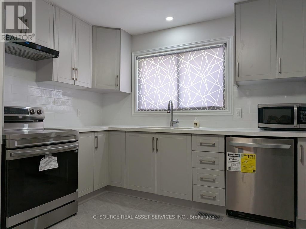 A - Upper - 21 Parkdale Drive, Belleville (belleville Ward)