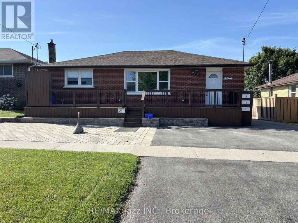 Unit 1 - 751 Phillip Murray Avenue, Oshawa (lakeview)