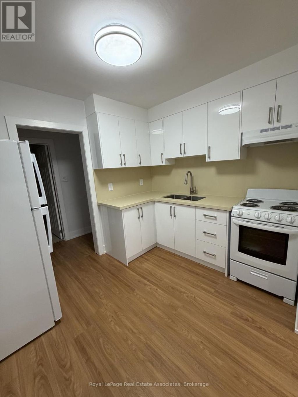 1 - 3877 Bathurst Street, Toronto (lansing-Westgate)