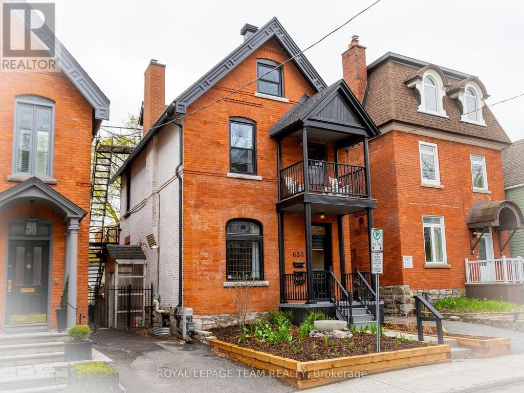 620 Cooper Street, Ottawa