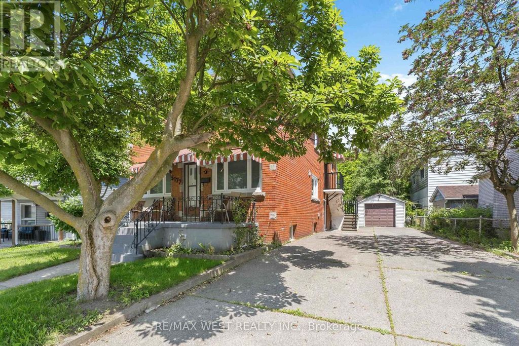 5177 Kitchener Street, Niagara Falls (clifton Hill)