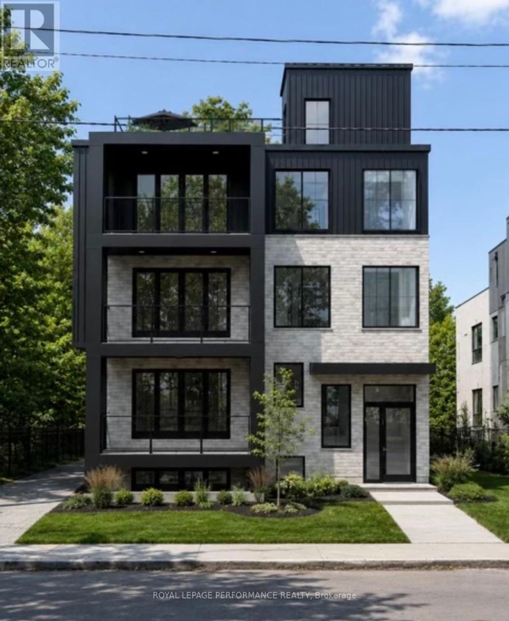2 - 344 Tweedsmuir Avenue, Ottawa