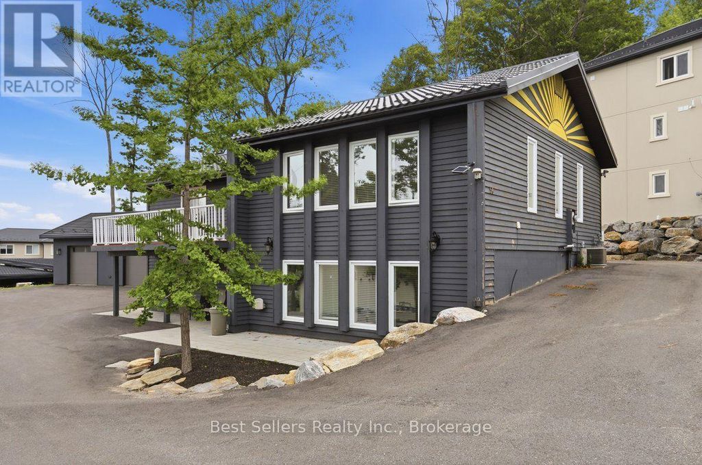 2 - 56 Florence Street W, Huntsville (chaffey)
