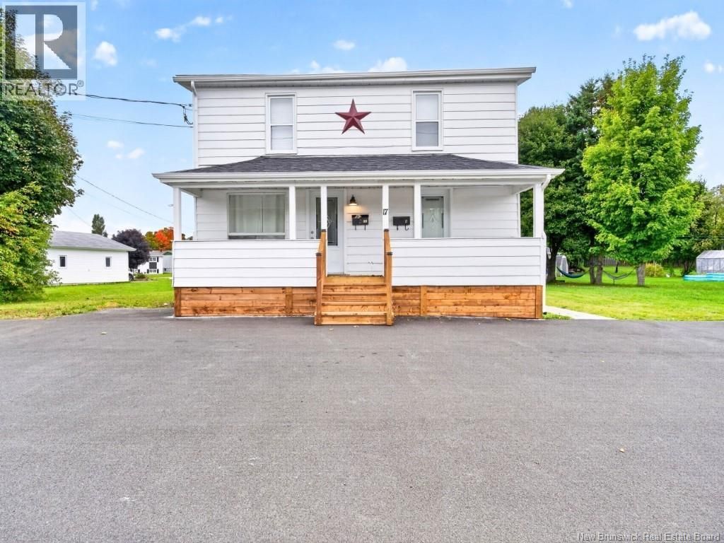 17 Dover Street, Campbellton