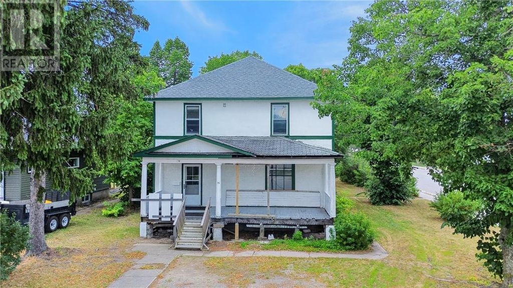 75 Spruce Street, Espanola