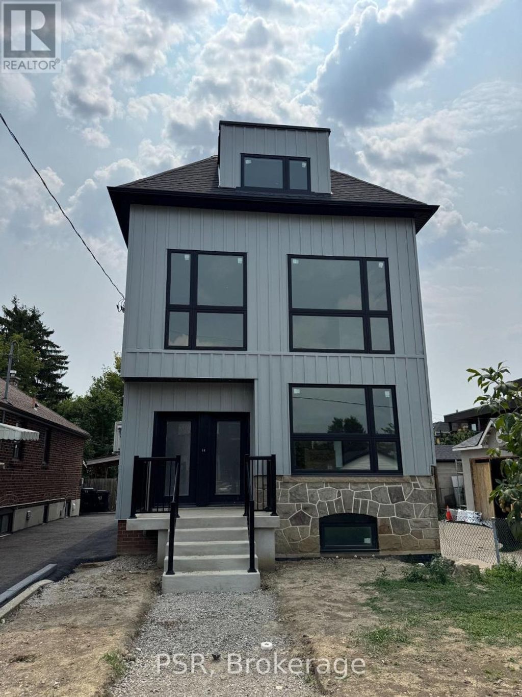 Main - 99 Ypres Road, Toronto (keelesdale-Eglinton West)