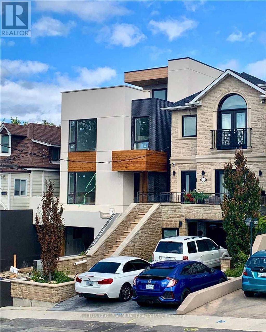 201 - 15 Ennerdale Road, Toronto (caledonia-Fairbank)