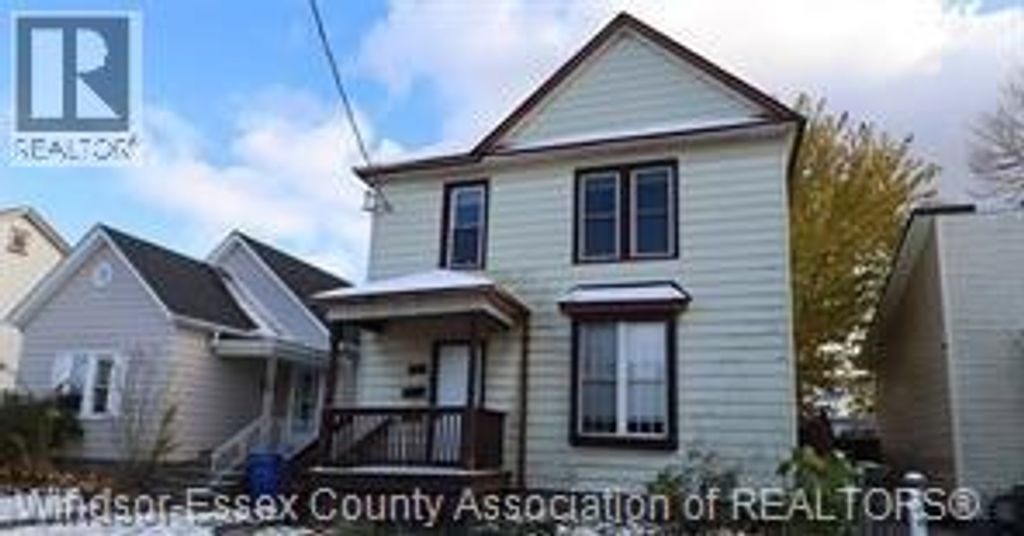 817 Chatham Street East, Windsor
