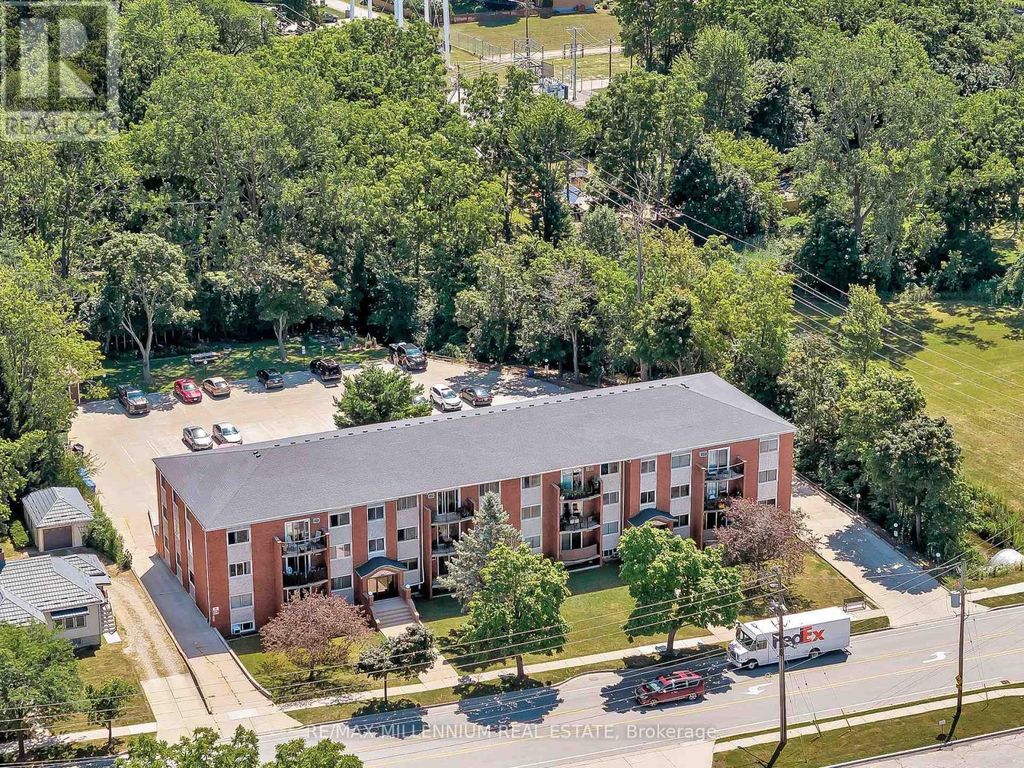 109 Division Street N, Kingsville