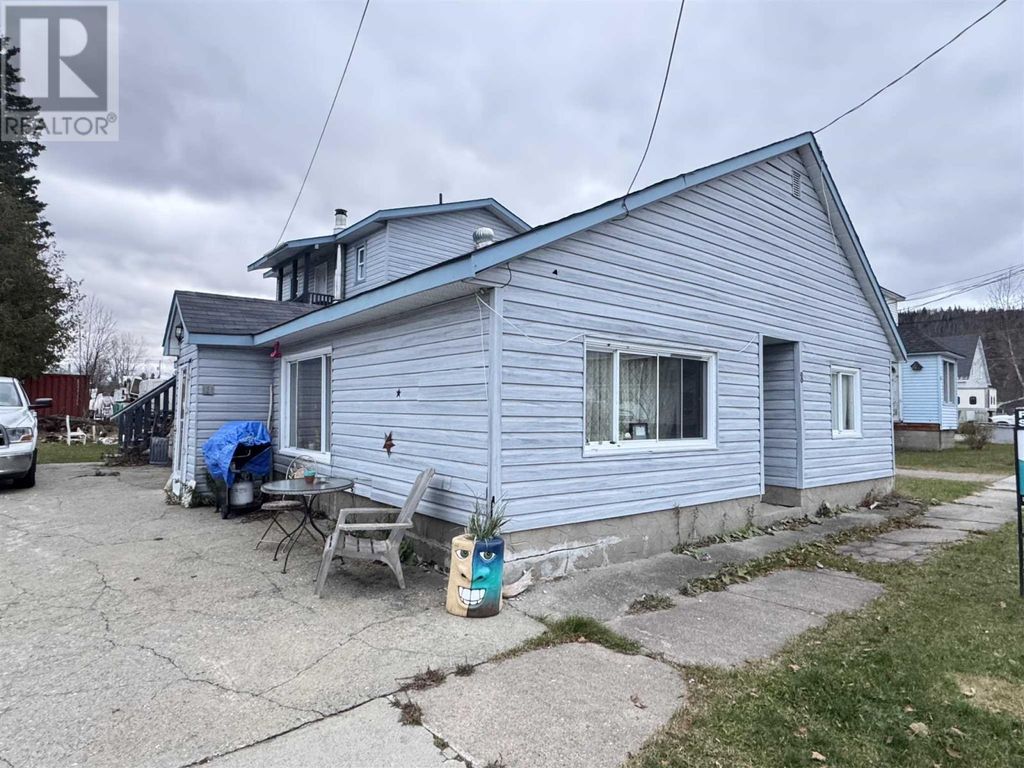 8 Mckinley Ave, Wawa