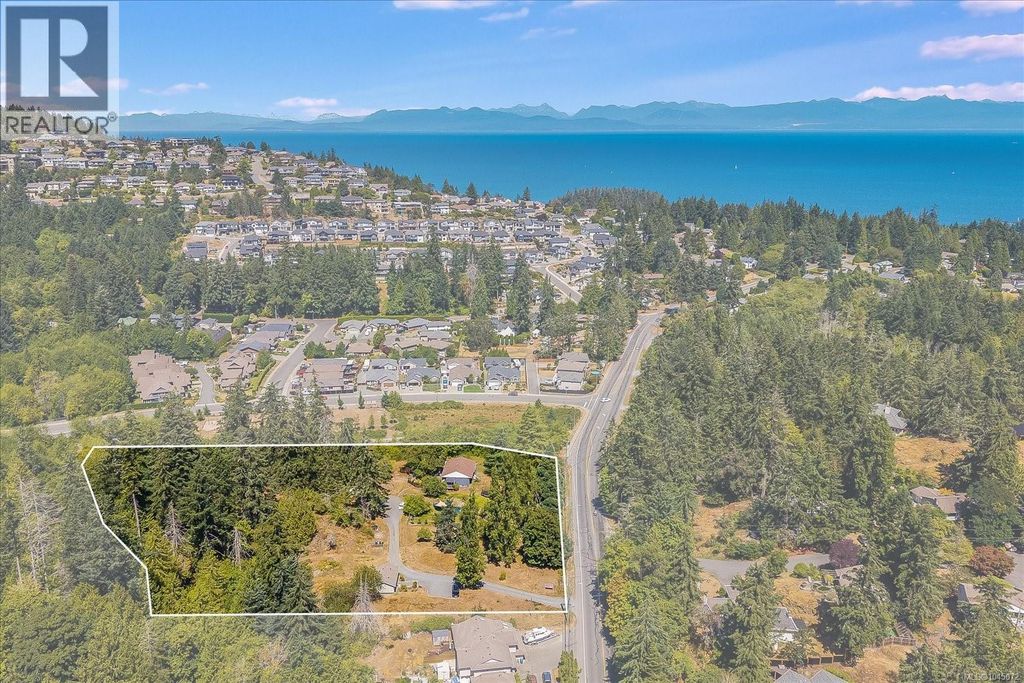 3315 Hammond Bay Rd, Nanaimo