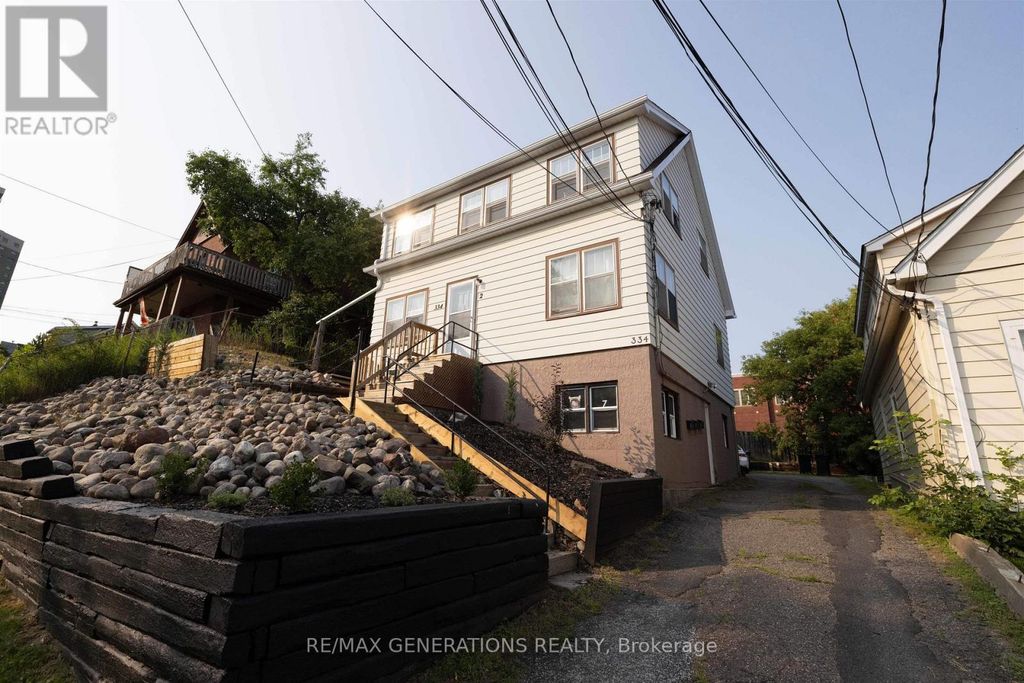 334 Pearl Street, Thunder Bay (court / Cumberland)