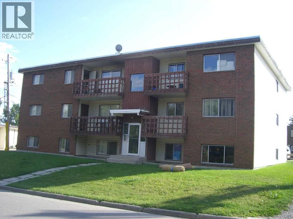 733 44 Avenue Nw, Calgary