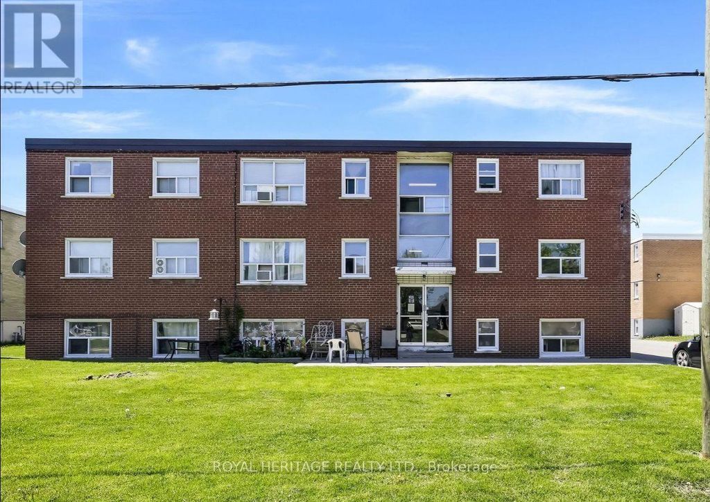 4 - 300 Montrave Avenue, Oshawa (vanier)