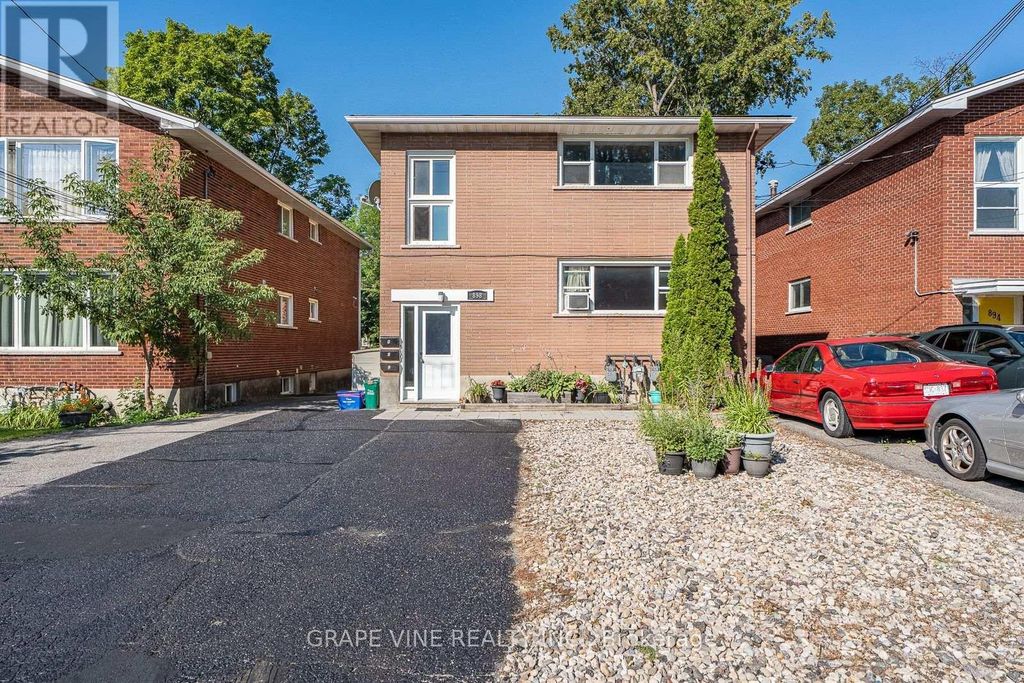 898 Watson Avenue, Ottawa